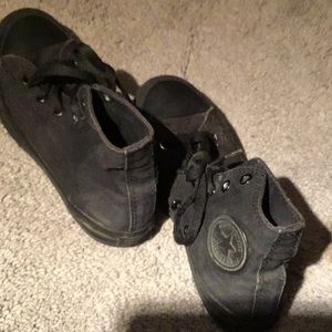 Black kids high top converse